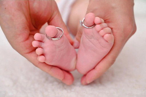 大连孕妇肚子隐隐作痛